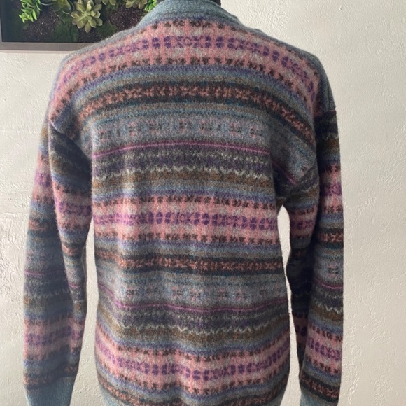 3 Cardigans - Picture 4 of 6